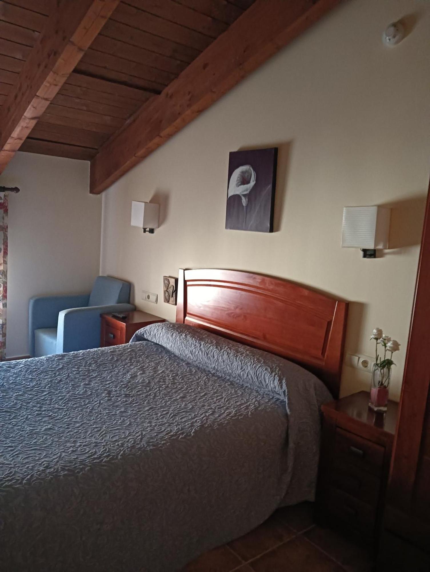 Hostal Sol De La Vega Альбаррасин Экстерьер фото